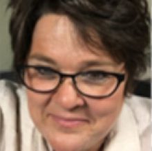 Kate Anderson Headshot